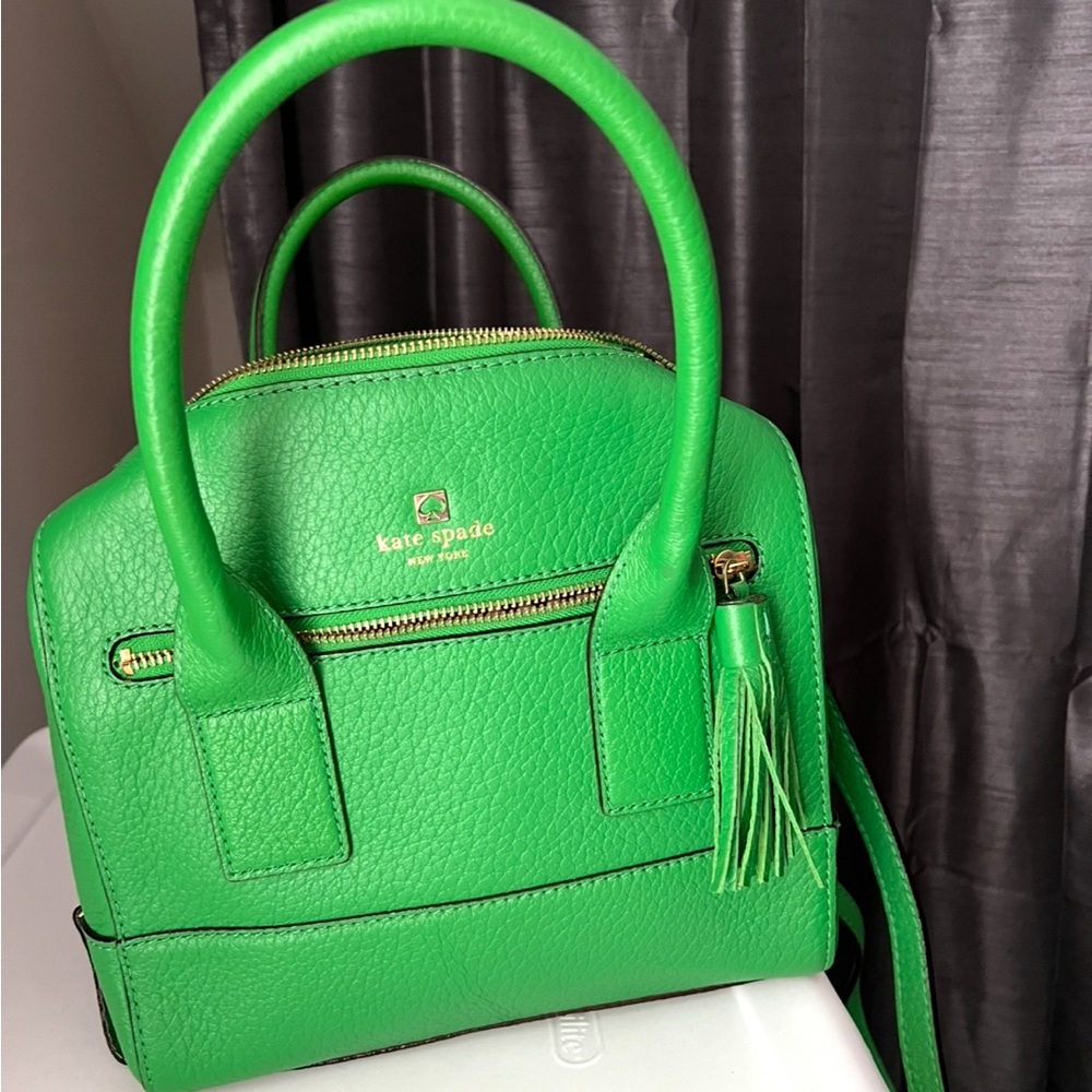 Kate Spade Vibrant Green Satchel- Like new w Crossbody strap
